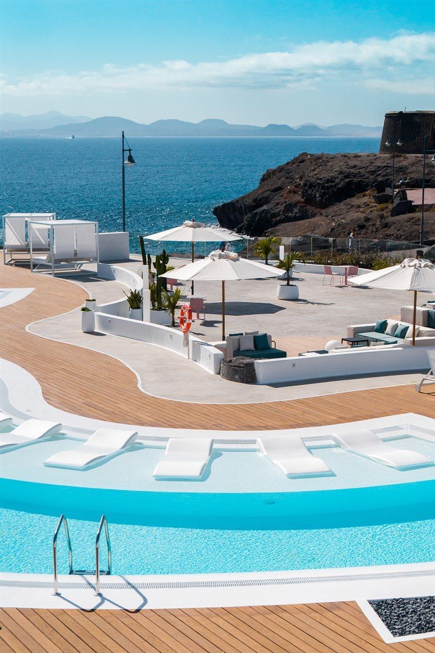Calalanzarote Suites Hotel - Adults Only Playa Blanca  Exterior foto The beach club at Atlantis Paradise Island