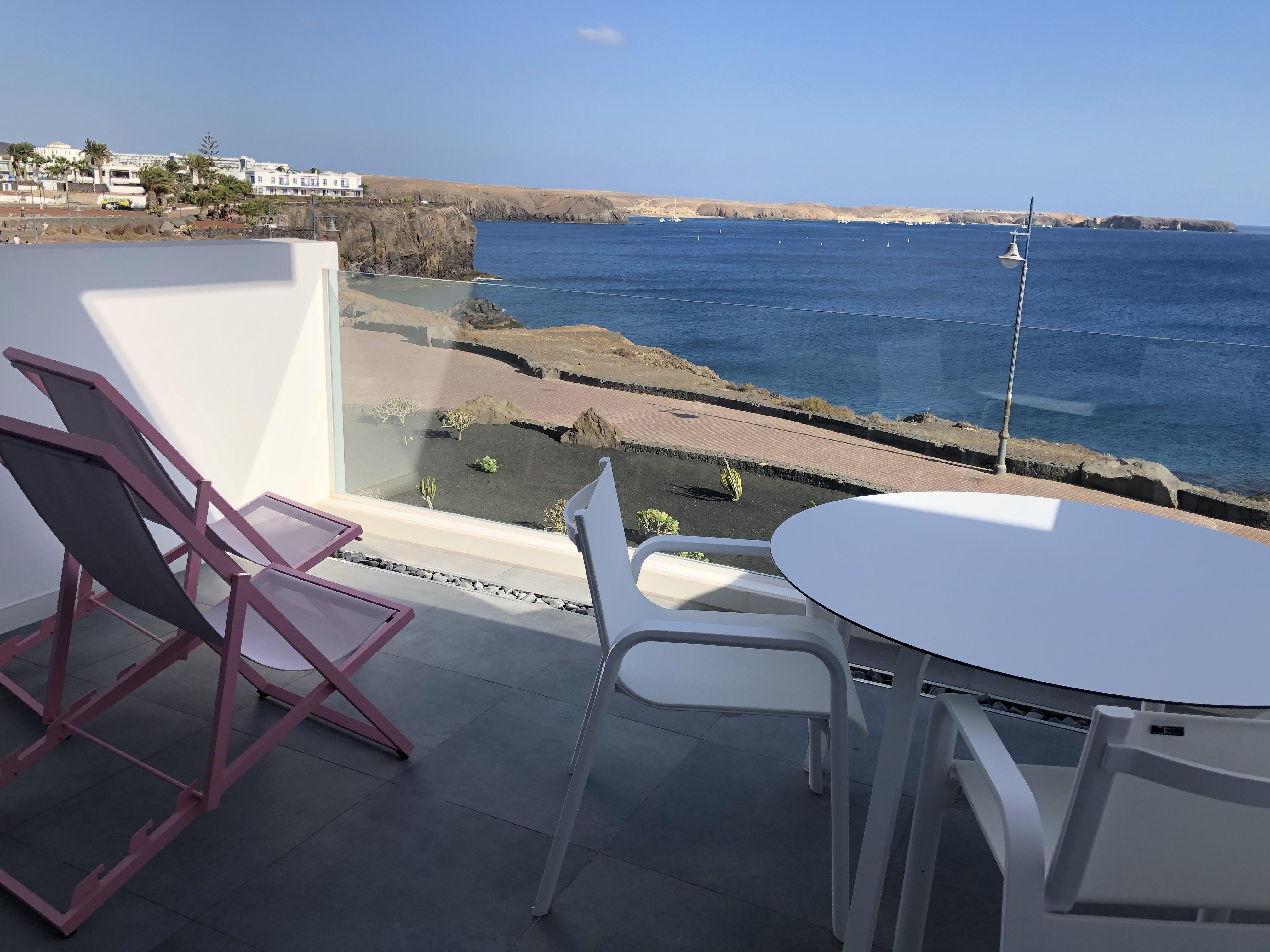 Calalanzarote Suites Hotel - Adults Only Playa Blanca  Exterior foto View of the bay from a hotel