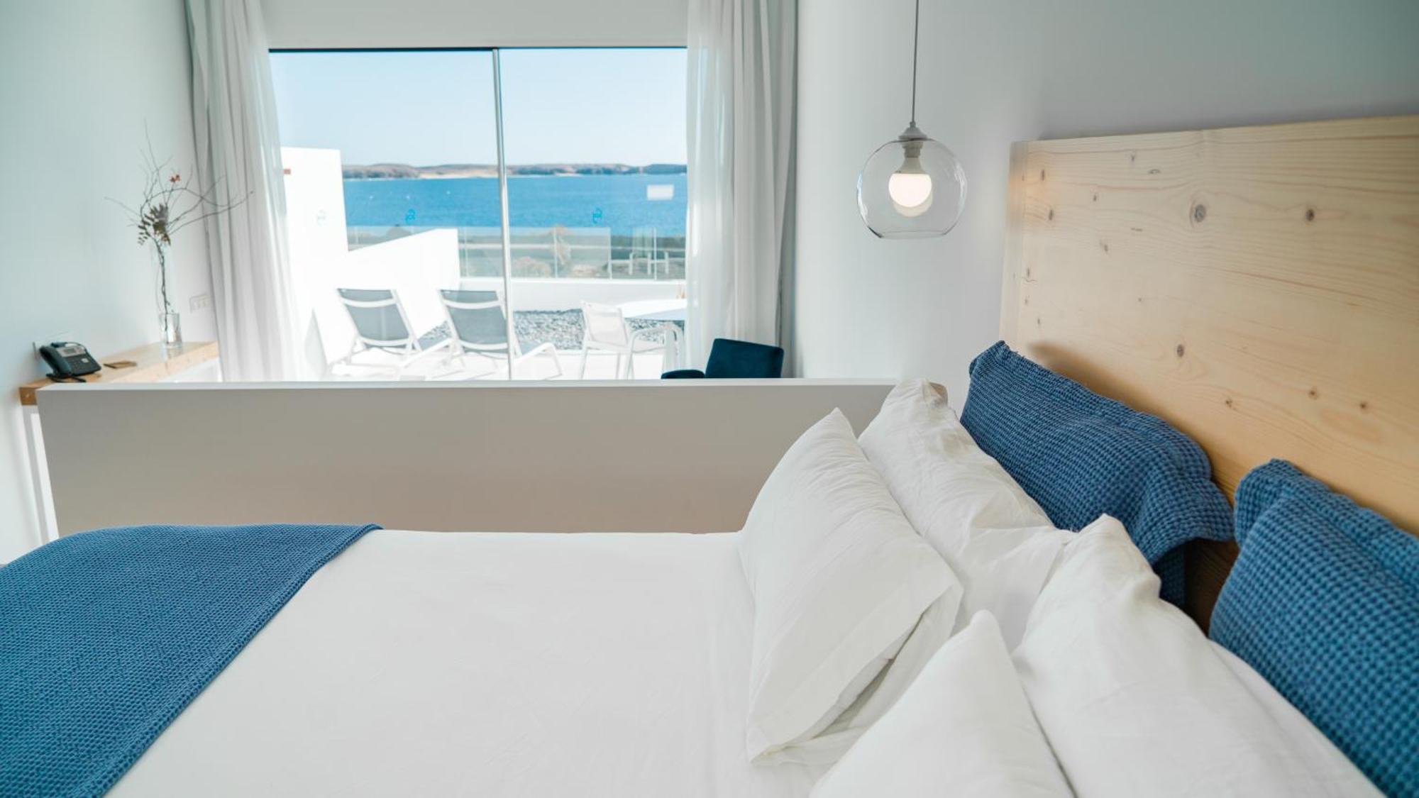 Calalanzarote Suites Hotel - Adults Only Playa Blanca  Exterior foto A room at the hotel